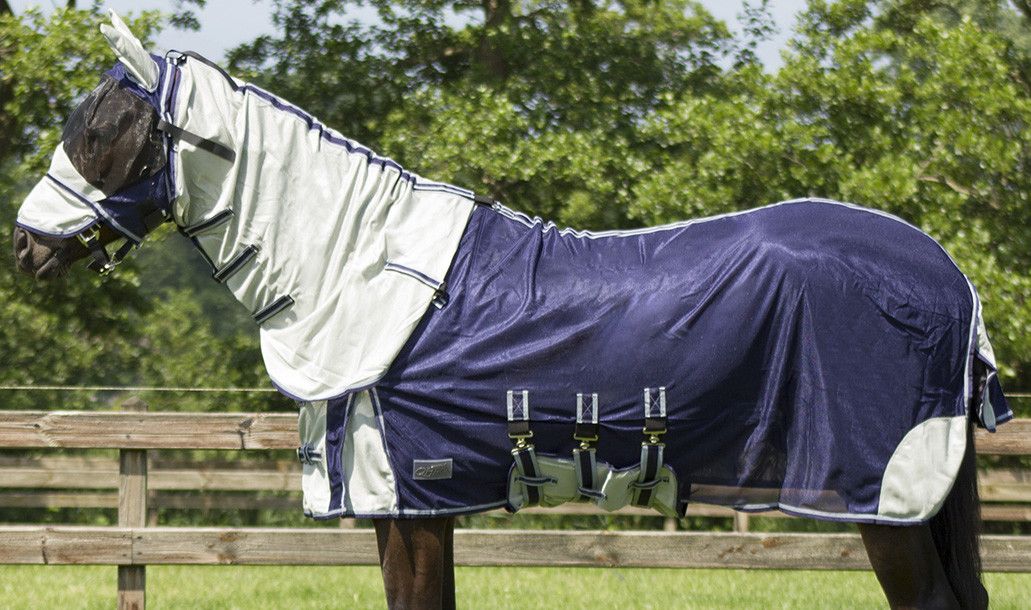 Anti-fly rug with neck and hood