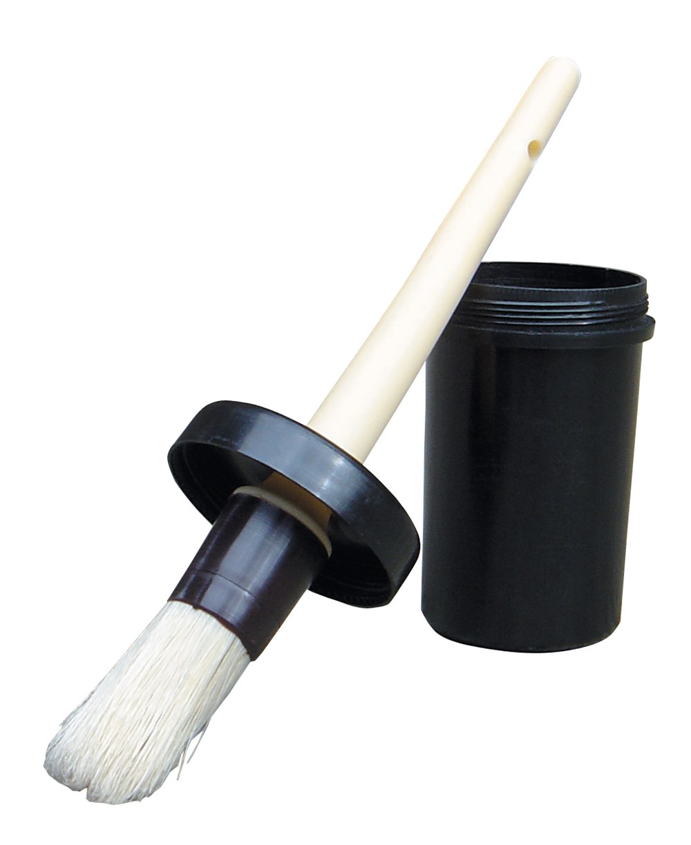 Hoof oil brush in a case - Click Image to Close